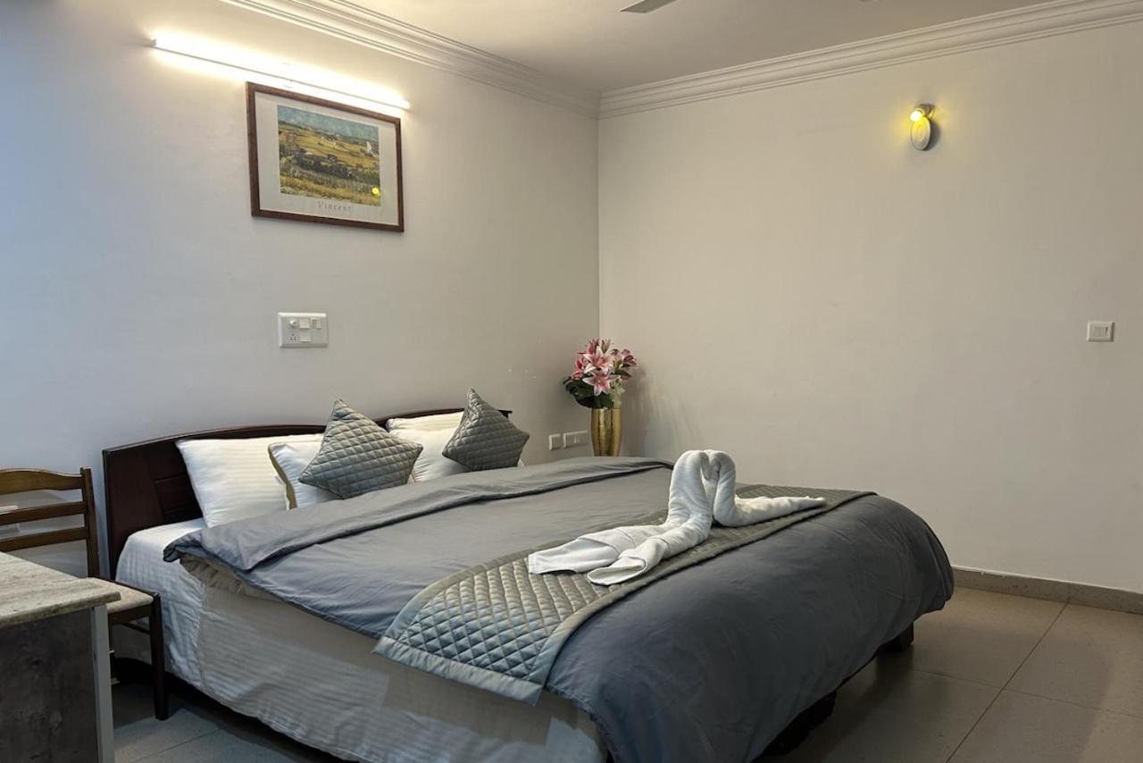 Yahweh Suites Bangalore Bagian luar foto